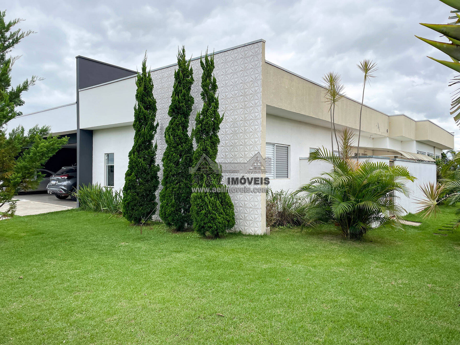 Casa de Condomínio à venda com 3 quartos, 500m² - Foto 3