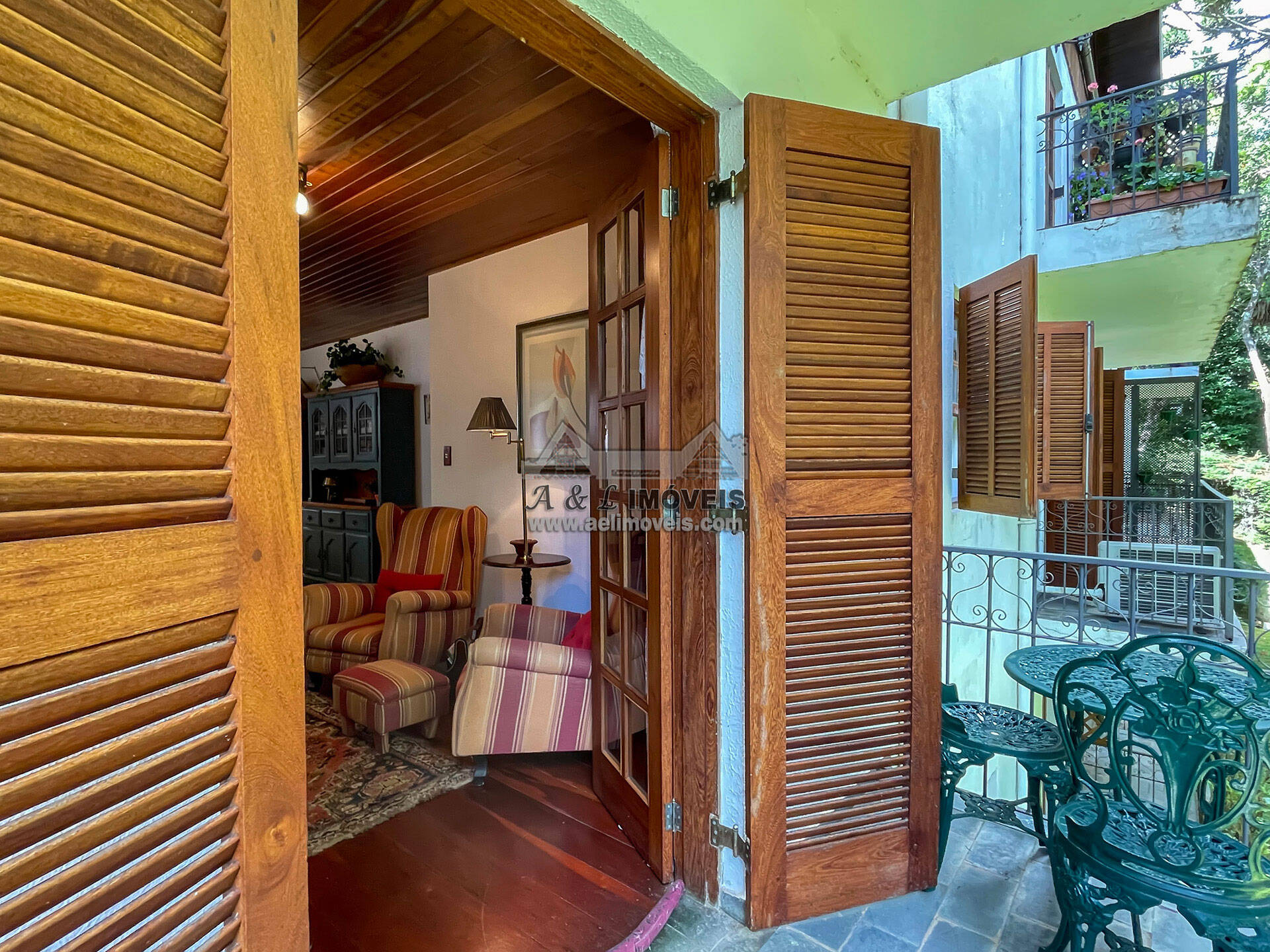Apartamento à venda com 3 quartos, 106m² - Foto 12