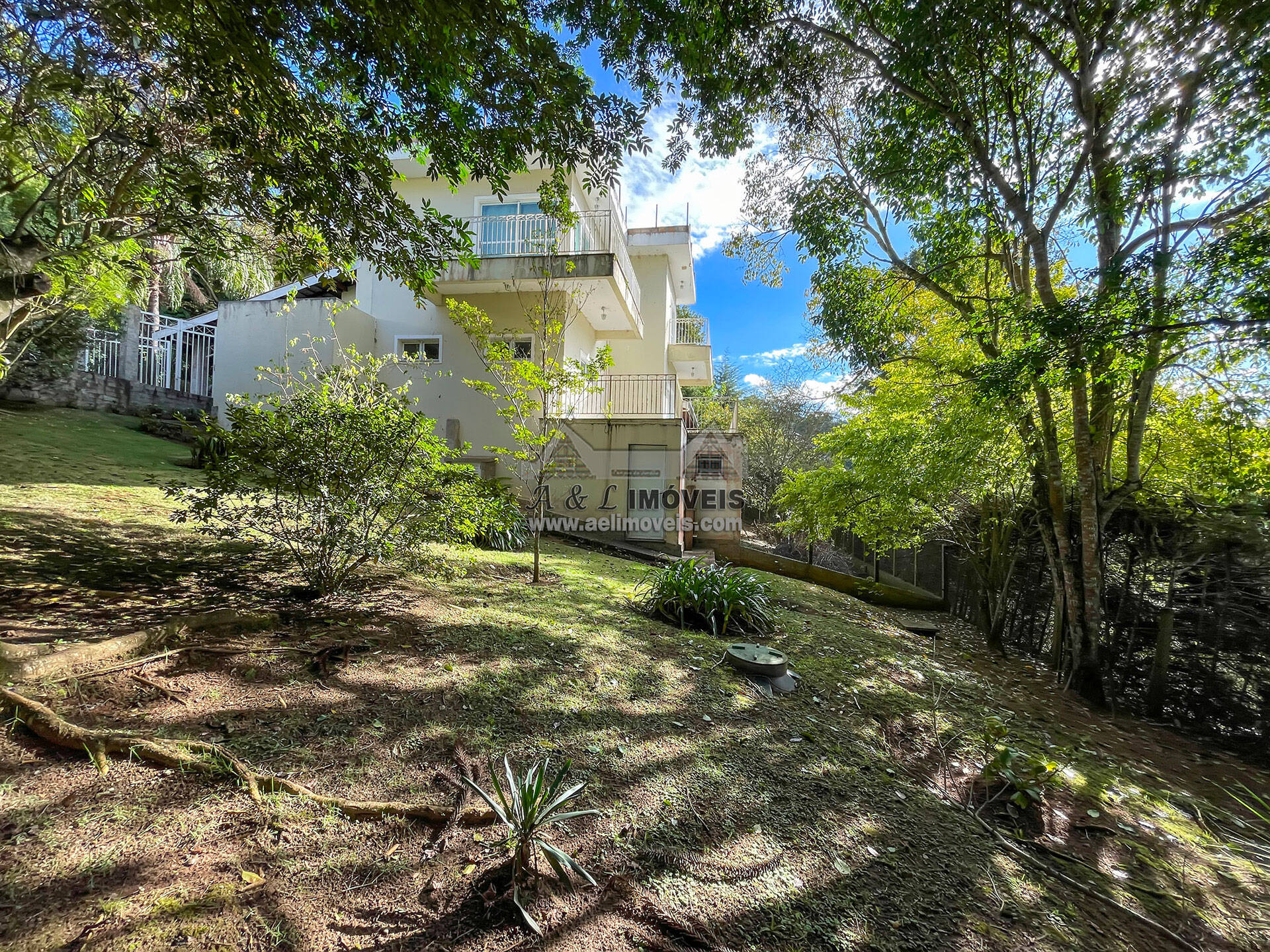 Casa de Condomínio à venda com 3 quartos, 595m² - Foto 2