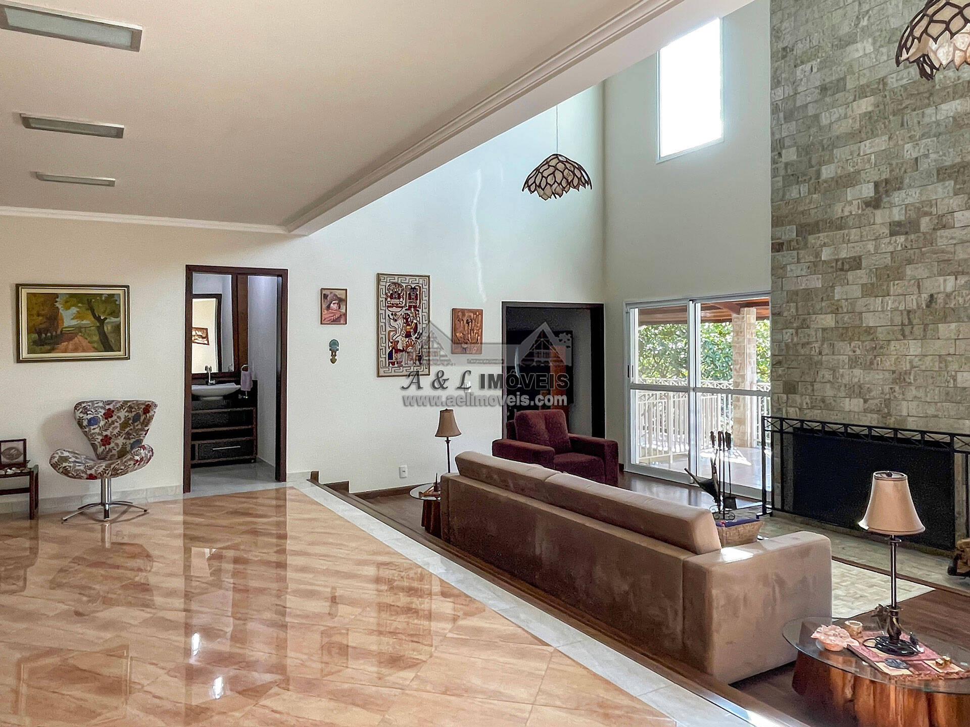 Casa de Condomínio à venda com 3 quartos, 595m² - Foto 1