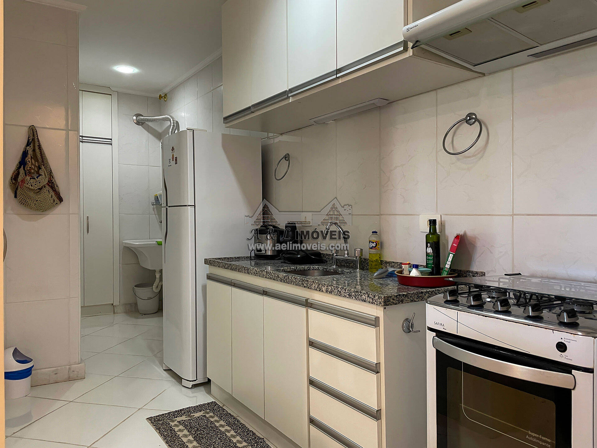 Apartamento à venda com 1 quarto, 74m² - Foto 16
