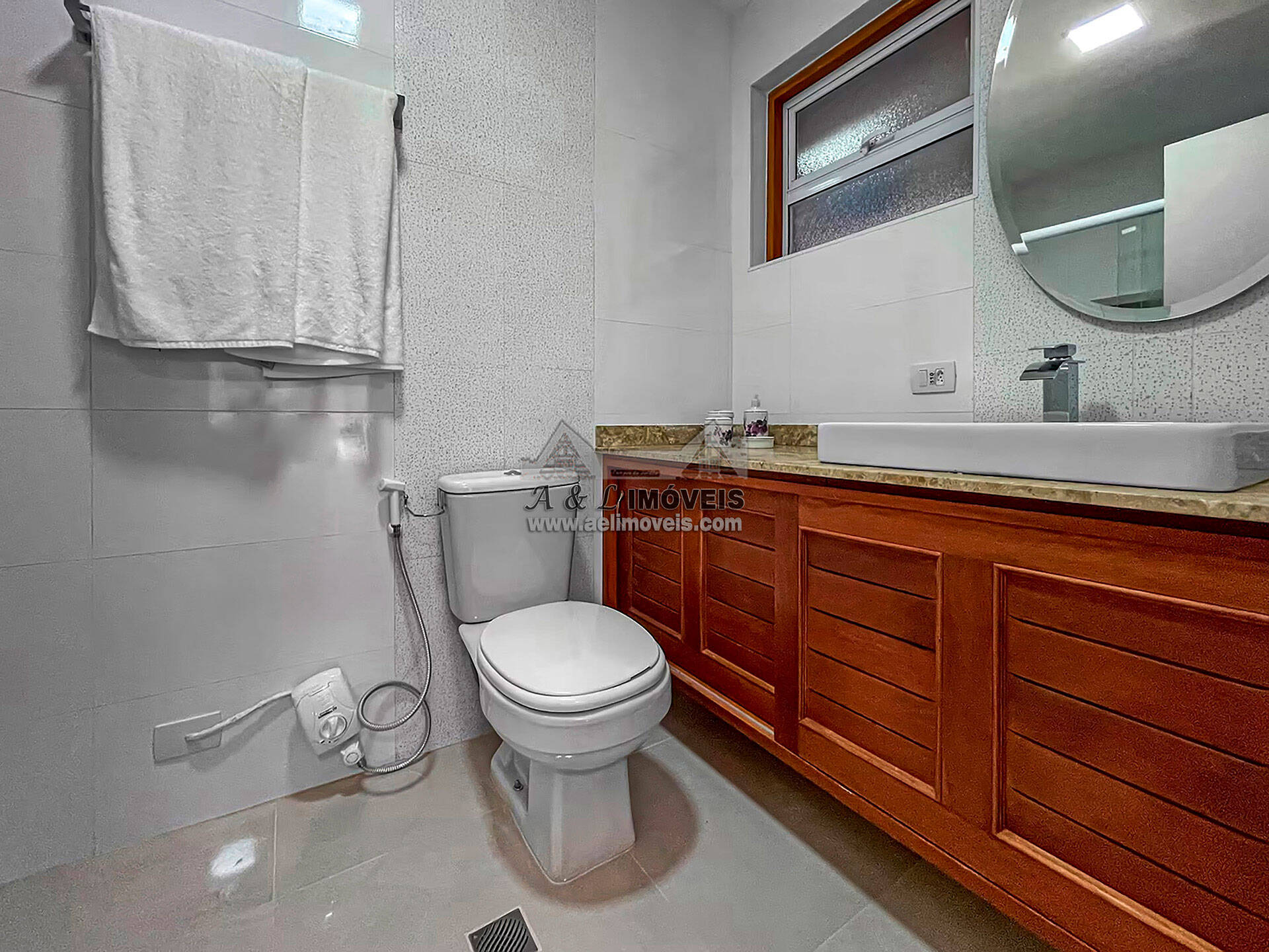 Apartamento à venda com 5 quartos, 200m² - Foto 9