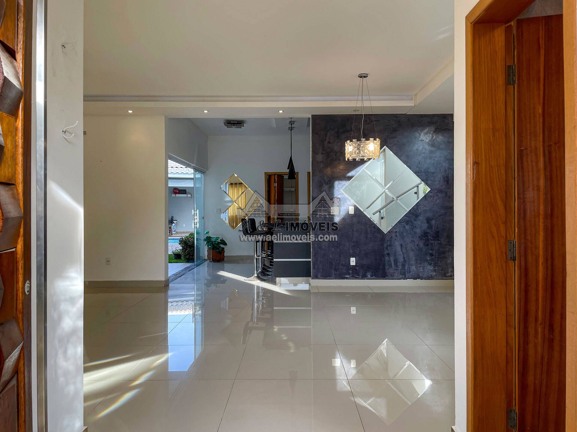 Casa à venda com 3 quartos, 280m² - Foto 5