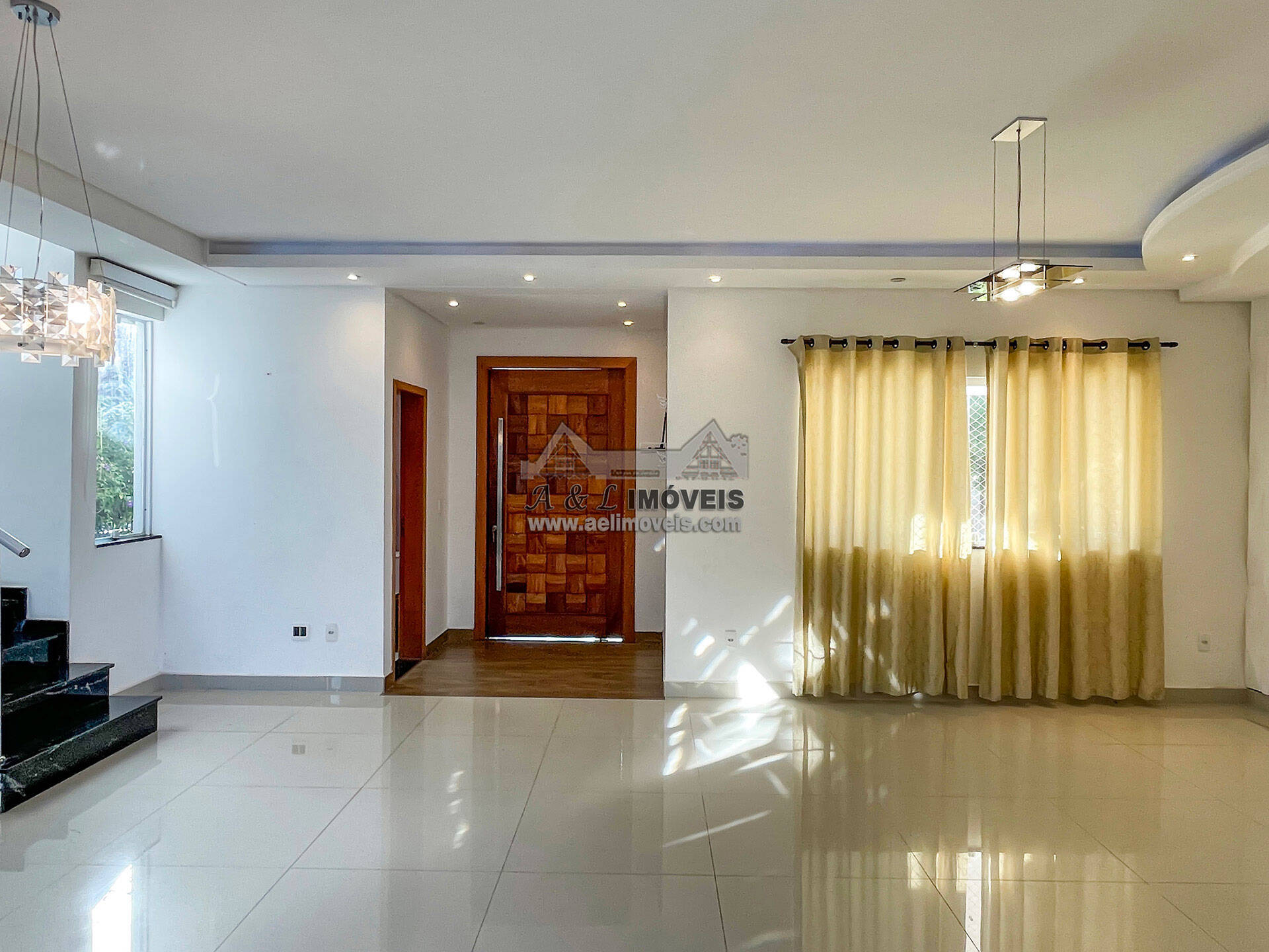 Casa à venda com 3 quartos, 280m² - Foto 9