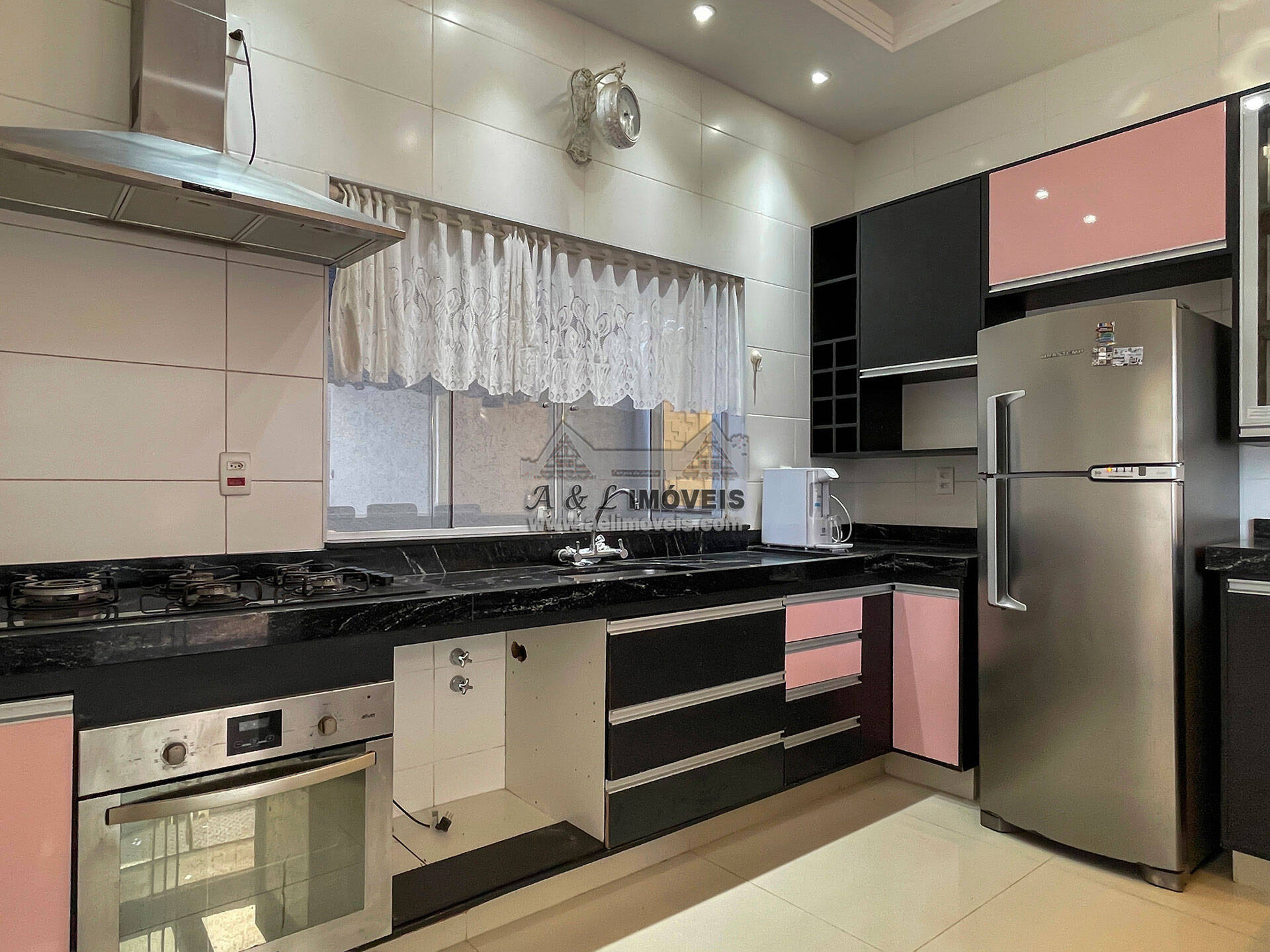 Casa à venda com 3 quartos, 280m² - Foto 12