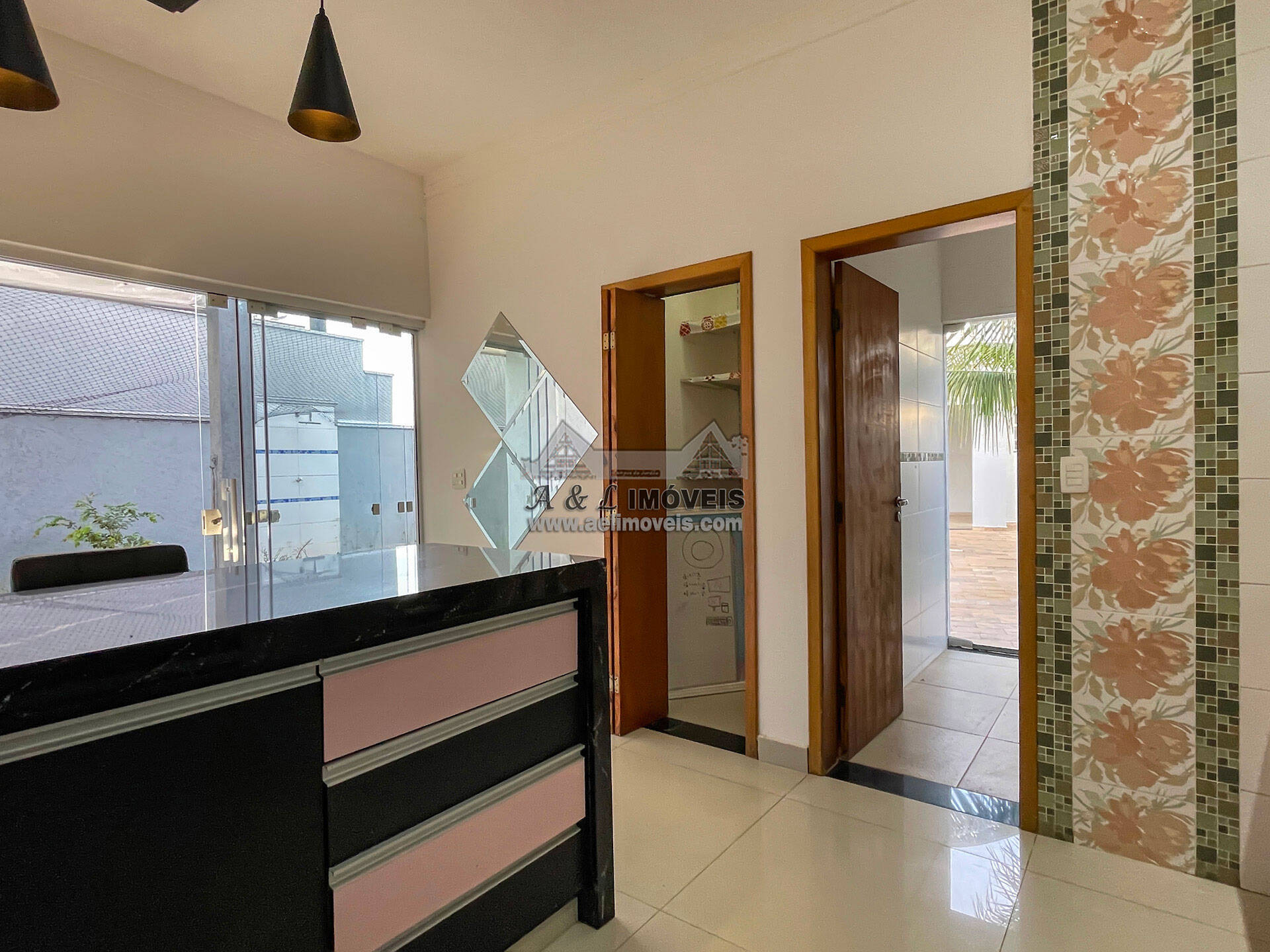 Casa à venda com 3 quartos, 280m² - Foto 14
