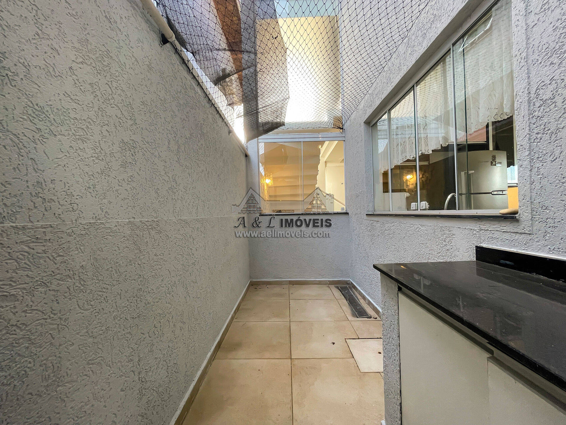 Casa à venda com 3 quartos, 280m² - Foto 18