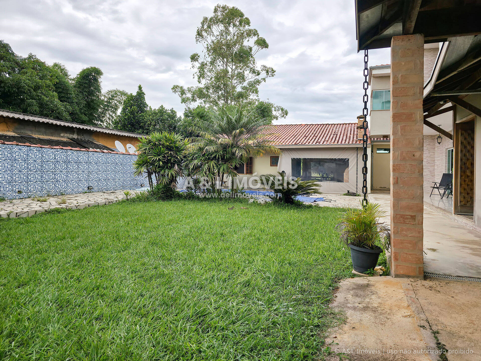 Casa, 5 quartos, 313 m² - Foto 2