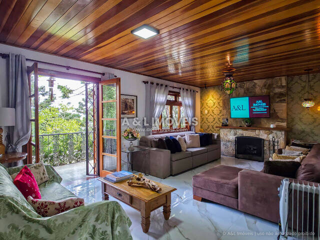 Venda em Jardim Belvedere - Campos do Jordão