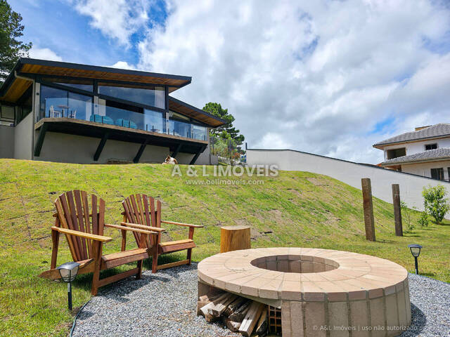 #372 - Casa para Venda em Campos do Jordão - SP