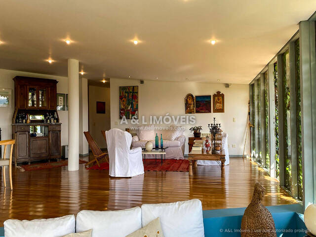Casa para Venda em Campos do Jordão - 4