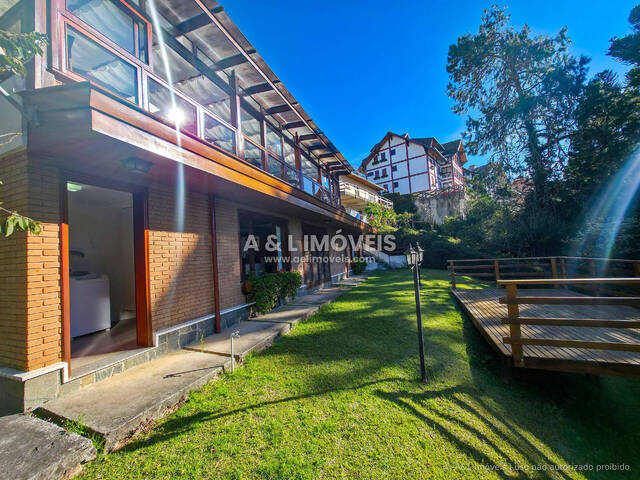 Casa para Venda em Campos do Jordão - 2