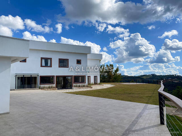 Casa para Venda em Campos do Jordão - 2